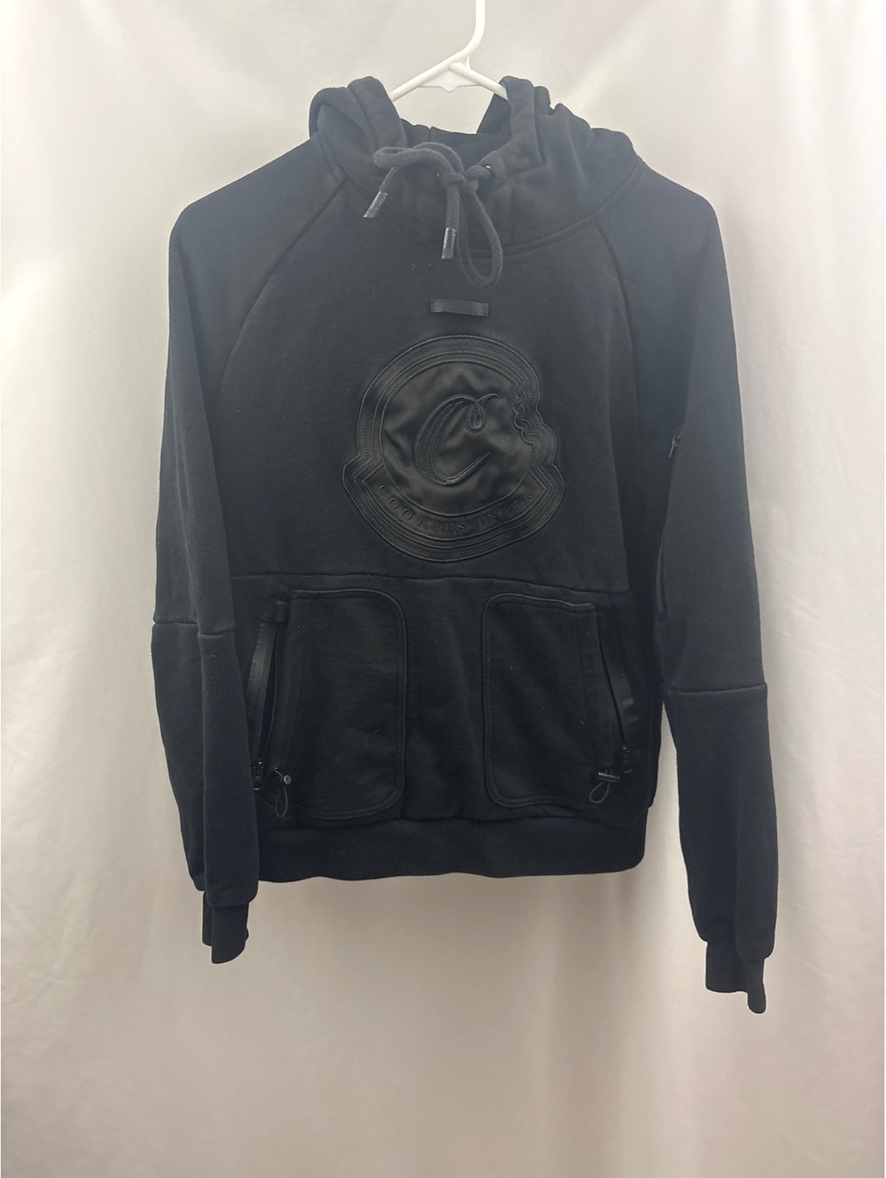 Cookies Intl. Men’s Black Hoodie with Front Logo and Zip Pockets, Size Small - Picture 1 of 7